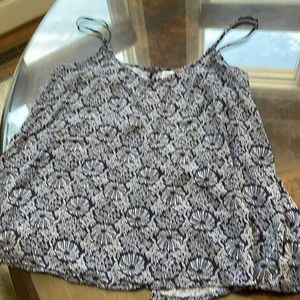 Old Navy size medium tank